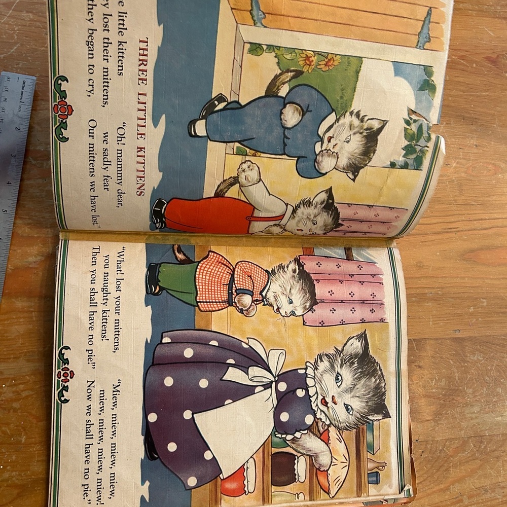 Vintage 1940s 'Three Little Kittens' Children's Book. Beautiful artwork! - Picture 5 of 7